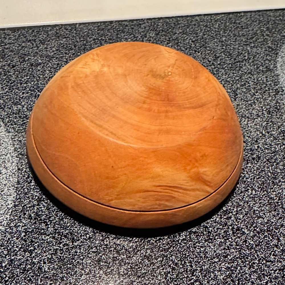 Handcrafted Wooden Bowl with Dark Rim - Picture 4 of 10